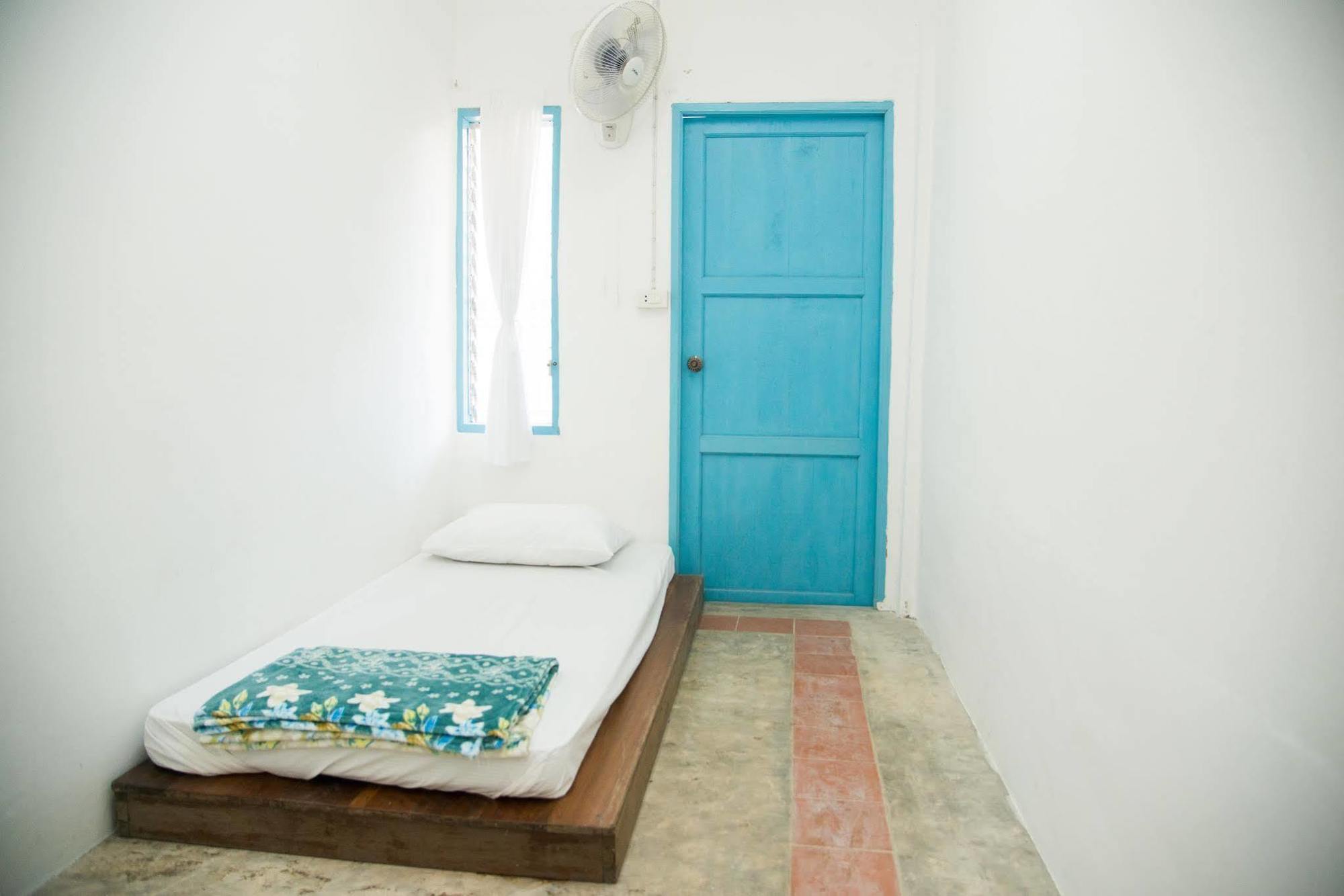 Sleepyowl Hostel Ban Bang Bao  Eksteriør bilde